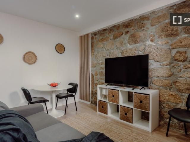 Estúdio alugar em Lugar do Castelo, Vila Nova De Gaia