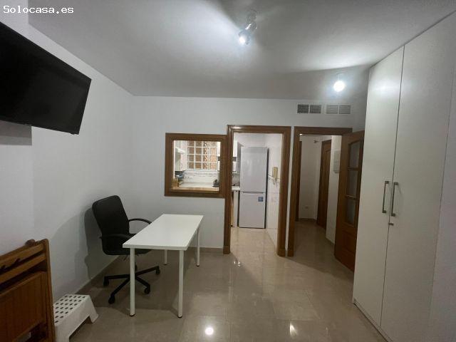 Piso en alquiler en El Zapillo, Almería