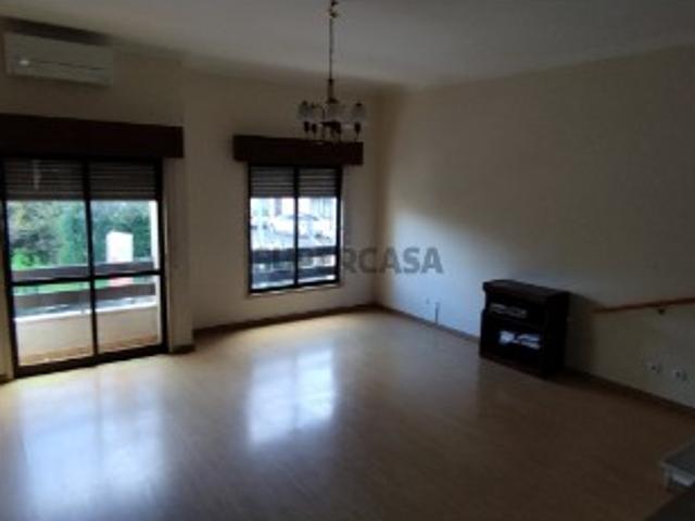 Casa venda em Encosta do Sol, Amadora
