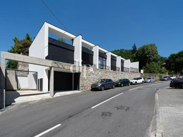 Apartamento alugar em Oliveira, São Paio e São Sebastião, Guimarães