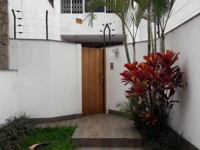 Casa alquiler en San Isidro, Lima Metropolitana