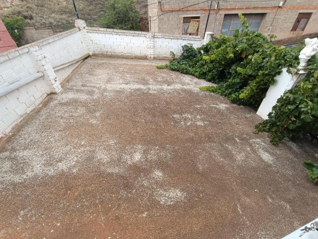 Casa en venta en Alfambra, Teruel