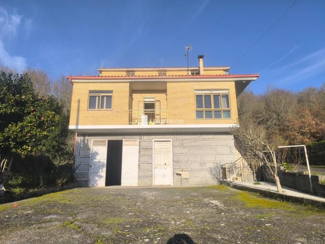 Casa en venta en Vilar De Barrio