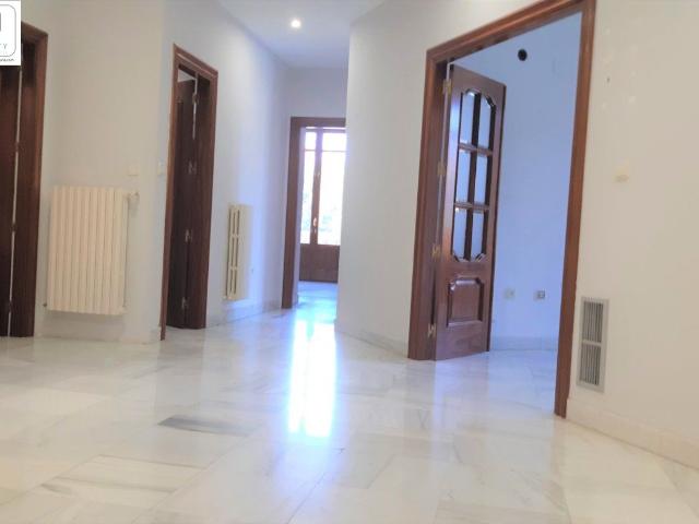 Oficina en alquiler en Centro, Comarca de la Vega de Granada