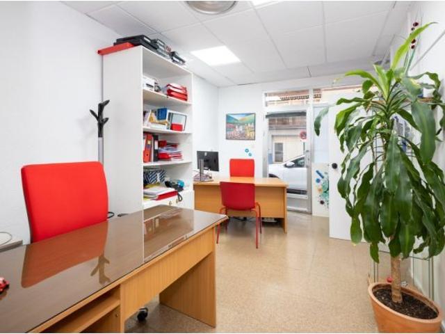 Local Comercial en venta en Genil, Comarca de la Vega de Granada