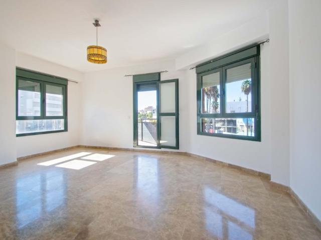 Piso en venta en Camas, Andalucía