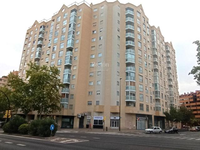 Piso en venta en Universidad, Zaragoza