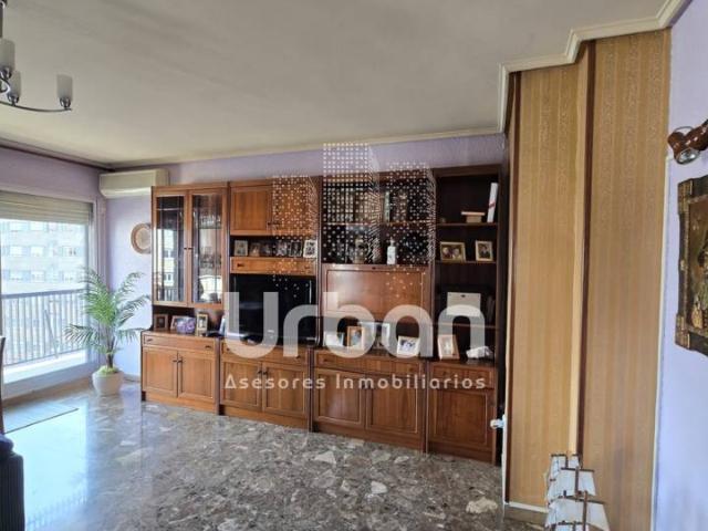 Piso en venta en Delicias, Zaragoza