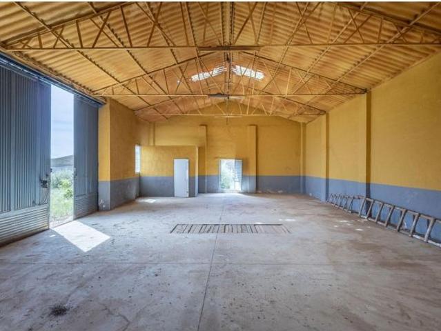 Local Comercial en venta en Comarca de Los Montes, Andalucía