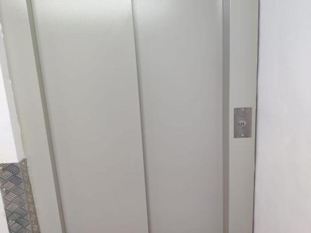 Local Comercial en alquiler en Rosaleda, Comarca de la Vega de Granada