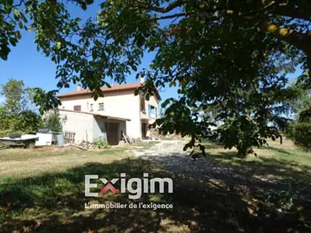 Maison vente à Tournon-sur-Rhône, Étables