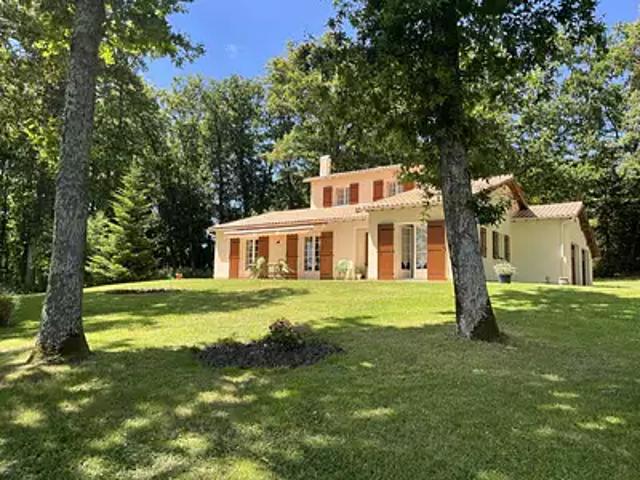 Maison vente à Rochefort, Etaules
