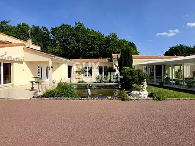 Maison vente à Rochefort, Etaules