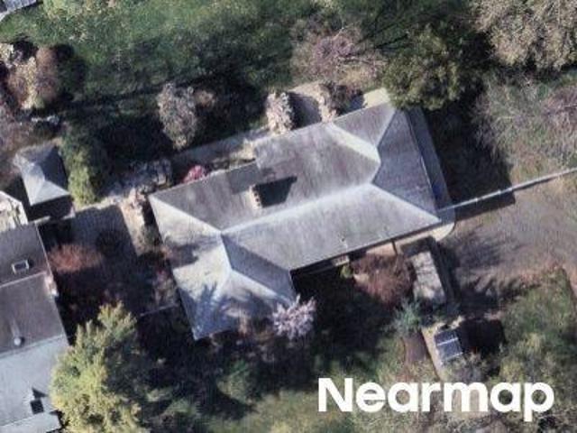 House for sale in Edison, New Jersey