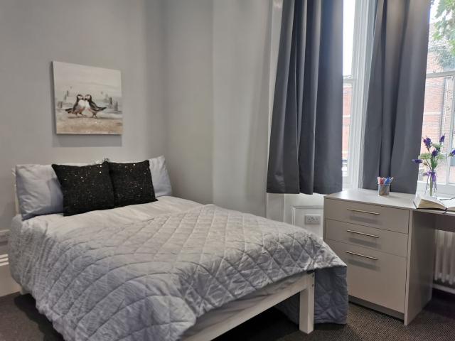 House for rent in Longport, The Bridge