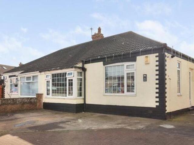 House for sale in Grimsby, North East Lincolnshire