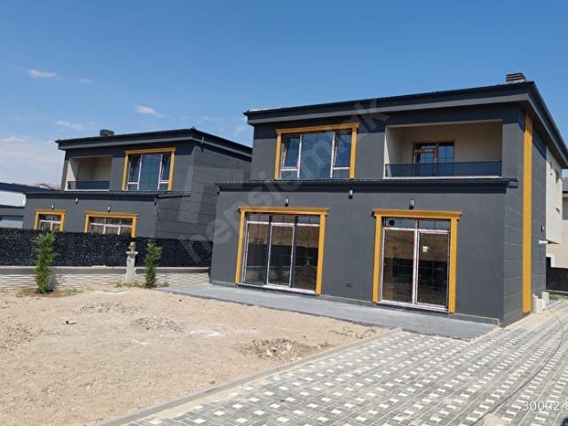 Etimesgut, Ankara içerisinde satılık Villa