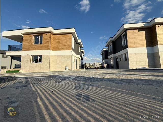 Etimesgut, Ankara içerisinde satılık Villa