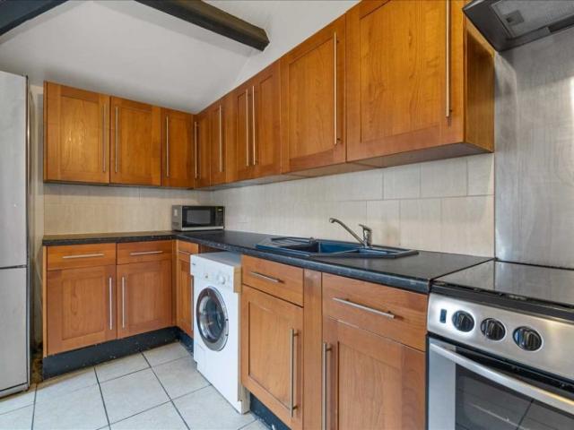 Room for rent in Pennycomequick, Mount Wise