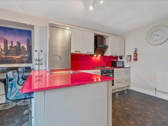 Room for rent in Pennycomequick, Mount Wise