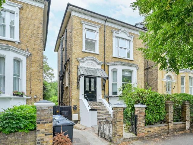 Apartment for rent in London Borough of Ealing, Perivale