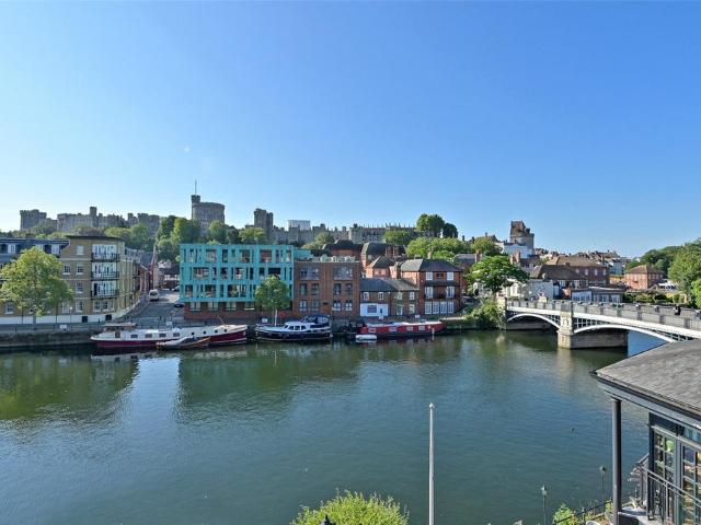 Apartment for rent in Eton