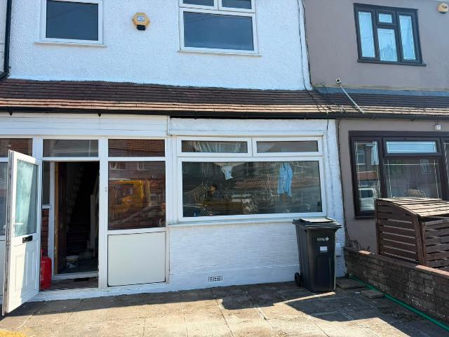 House for rent in Loxford, Seven Kings