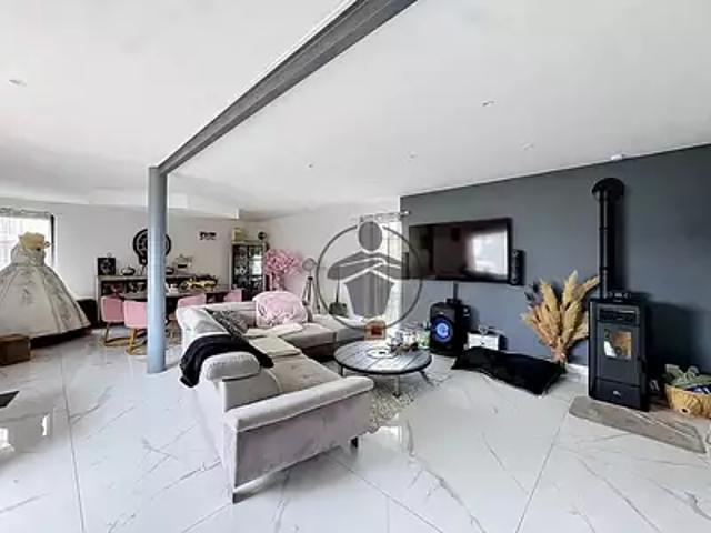 Maison vente à Saint-Quentin, Étreillers