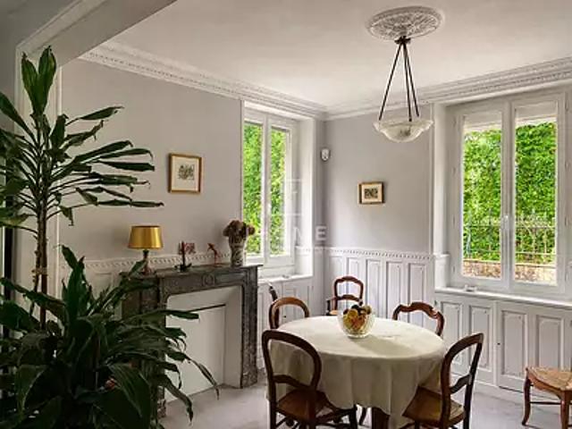 Maison vente à Angers, Étriché