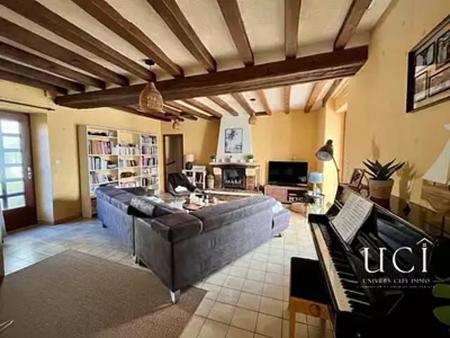 Maison vente à Angers, Étriché