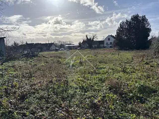 Terrain vente à Vichy, Etroussat