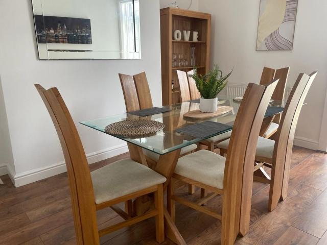 House for rent in Calderstones