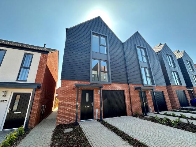House for rent in Littleover, East Midlands