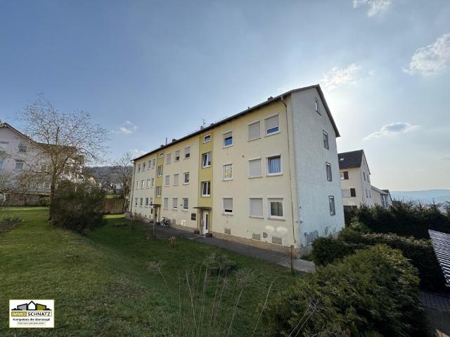 Dachgeschosswohnung kaufen in Erlenbach, Bayern