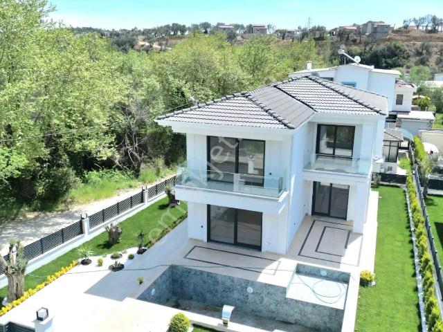 Edremit, Balikesir içerisinde satılık Villa