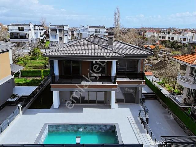 Edremit, Balikesir içerisinde satılık Villa