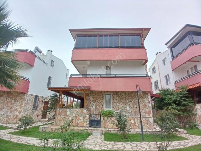 Edremit, Balikesir içerisinde satılık Villa