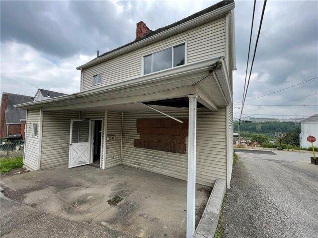 House for sale in Glassport
