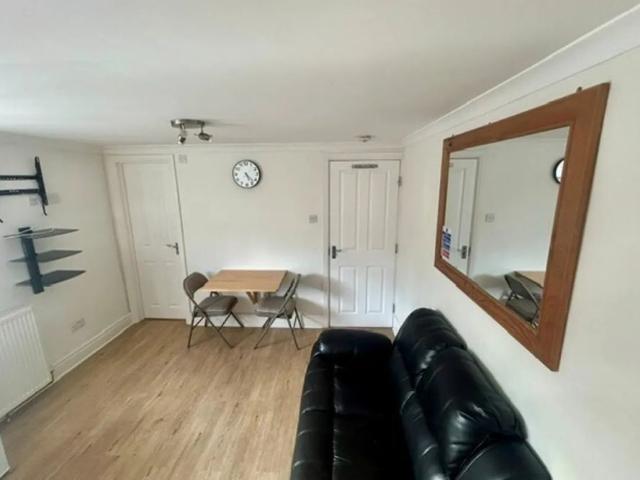 Apartment for rent in Rodbourne, Swindon