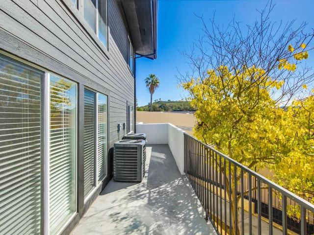 Apartment for rent in California