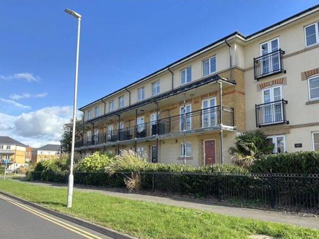 House for sale in Crumbles, Eastbourne