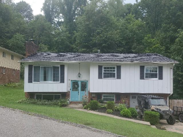 House for sale in Charleston, West Virginia