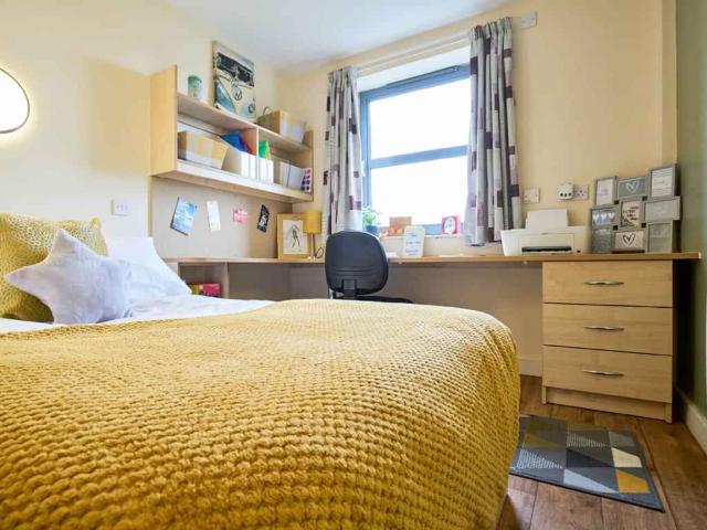 Apartment for rent in Calderstones
