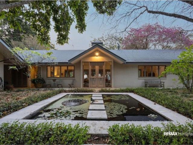 Cottage for sale in Kings Creek, Queensland