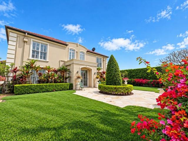 House for sale in Hope Island, Gold Coast City