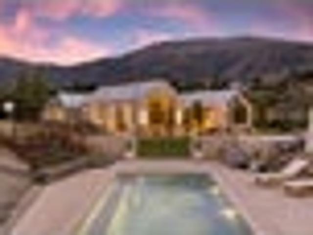 House for sale in Otakou