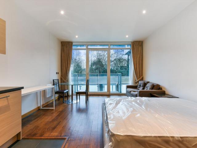 Studio for rent in Greater London