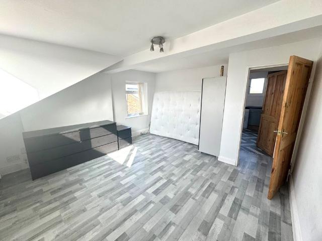 Apartment for rent in Egerton Park, Wirral