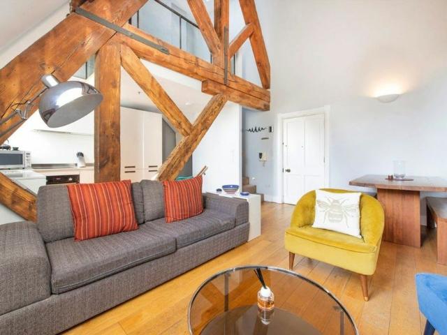 Apartment for rent in King's Cross, Cat Hill