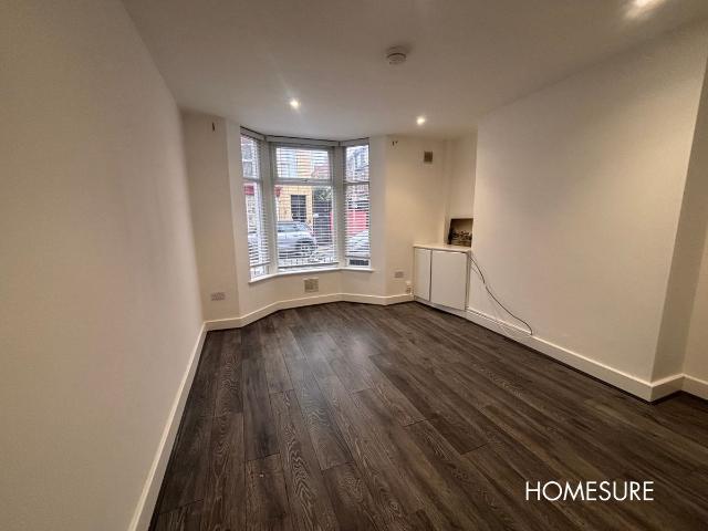Apartment for rent in Calderstones